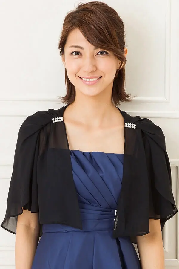 肩にパール付きバックレース黒ボレロ | Cx-1290 | 結婚式パーティーの