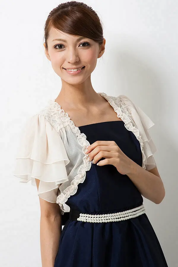 シフォンフリルオフホワイトボレロ | ASHILL | Cx-1357 | 結婚式