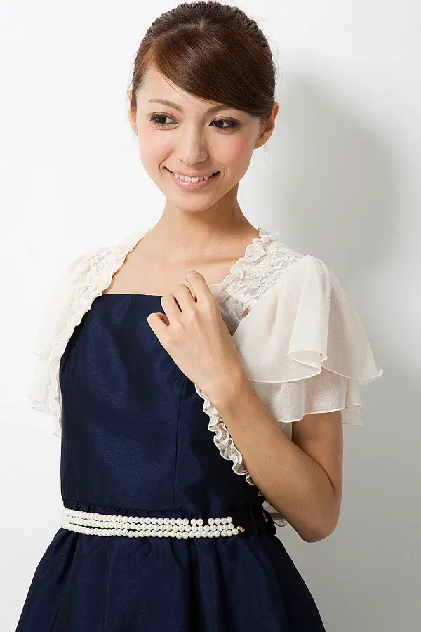 シフォンフリルオフホワイトボレロ | ASHILL | Cx-1357 | 結婚式