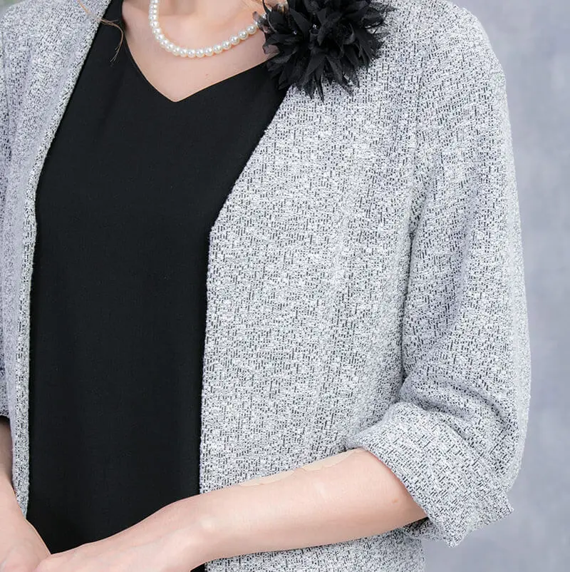 グレーのカットツイードノーカラージャケット | trattoria | C-4028