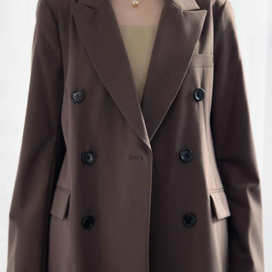 ブラウンのピークドラペルジャケットの商品画像5