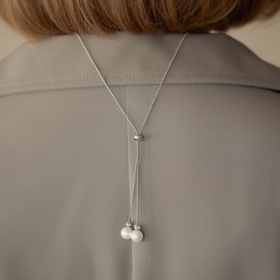 シルバーの2wayループタイネックレスの商品画像3