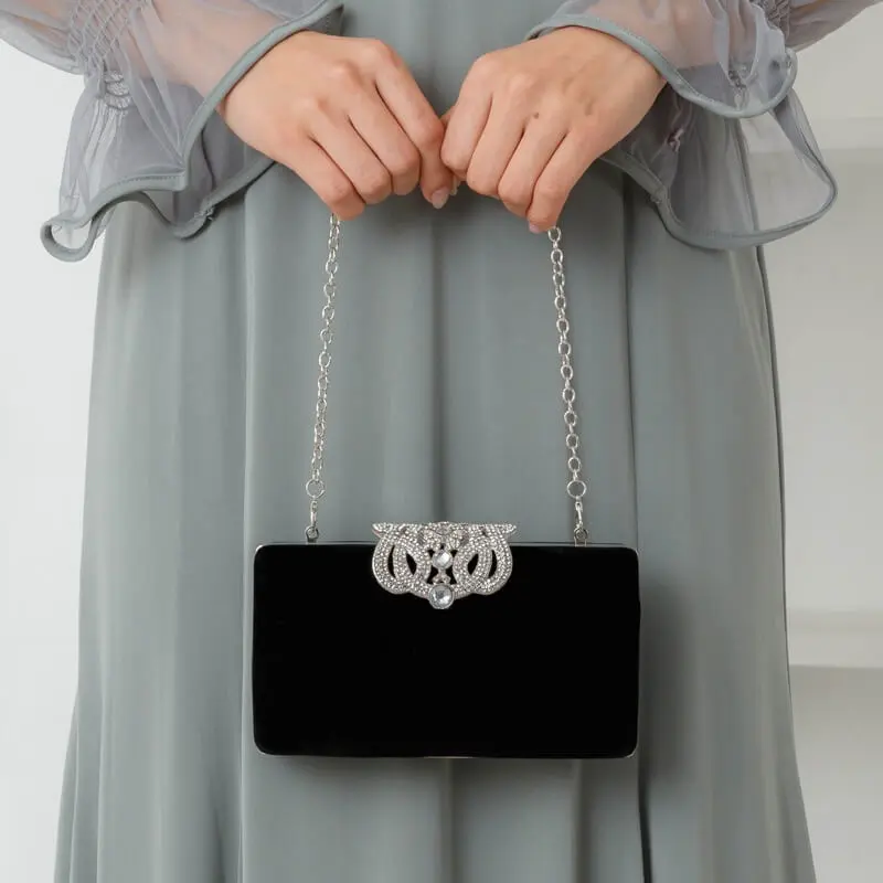 ブラックのビジューベロアバッグ | アサクラ | E-8071 | 結婚式