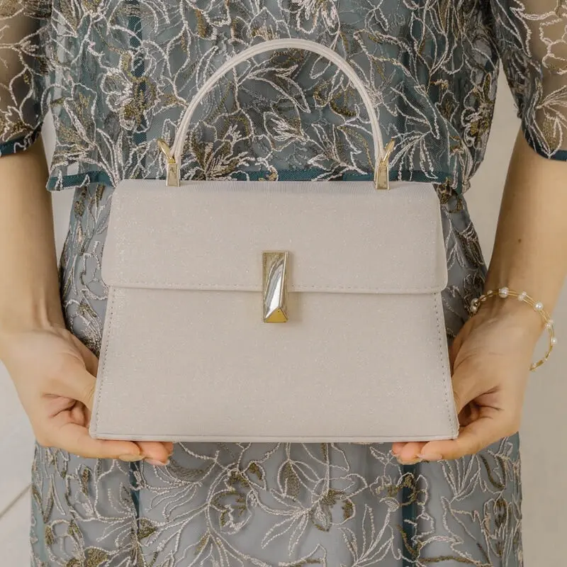 ゴールドの2Wayハンドバッグ | アサクラ | E-8075 | 結婚式パーティー