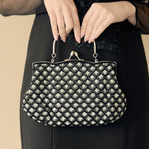 ブラックのスパンコール×ビーズバッグ | E-8106