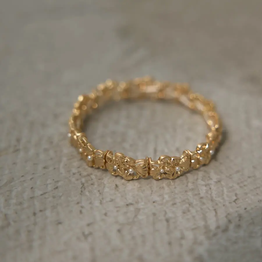 ゴールドのメタルフラワーラバーブレスレット | JUNO | G-9087 | 結婚 