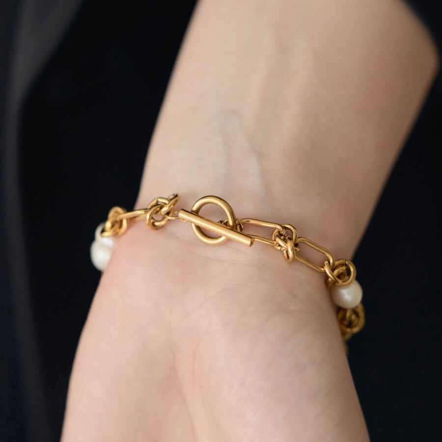 ゴールドのバロックパールマンテルブレスレットの商品画像3