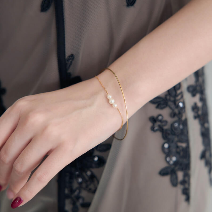 ゴールドのワイヤー×チェーンブレスレットの商品画像2