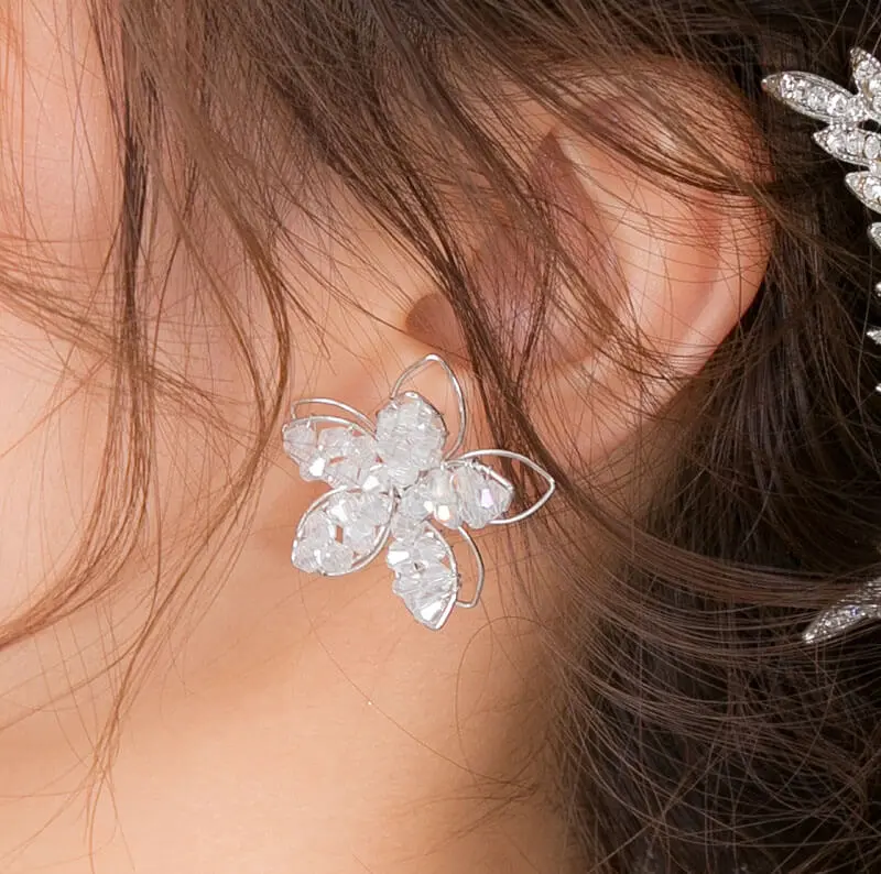 シルバーのクリアビーズフラワーイヤリング | シルバー商会 | I-0021