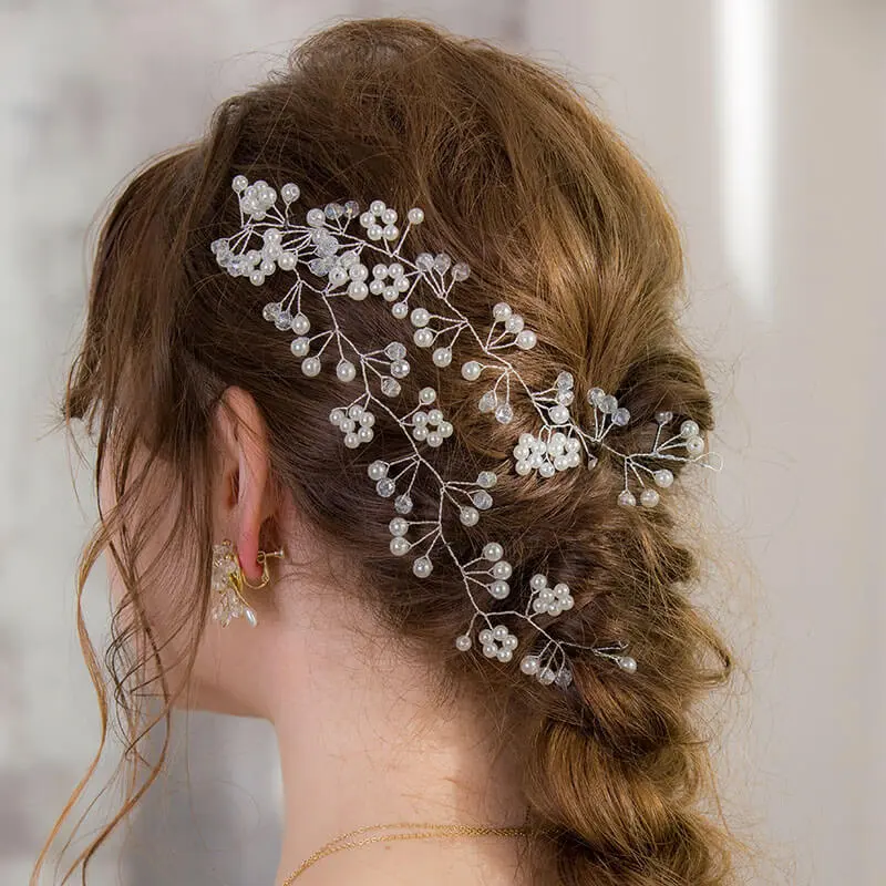 繊細なラインストーン クリスタルのつる葉のヘッドバンド、ブライダル ヘア ヴァイン、繊細なヘッドバンド、ヘア アクセサリー。 - Etsy 日本  KESOCORAY バレンタインデー ラインストーン ヘッドバンド レディース クリスタル ジュエル ワイド トップ 結び目 ヘッド 女性用ノットパールヘッドバンド、ホワイトパールラインストーンクリスタルジュエル装飾ヘアバンド、ファッションエレガントレディースワイド