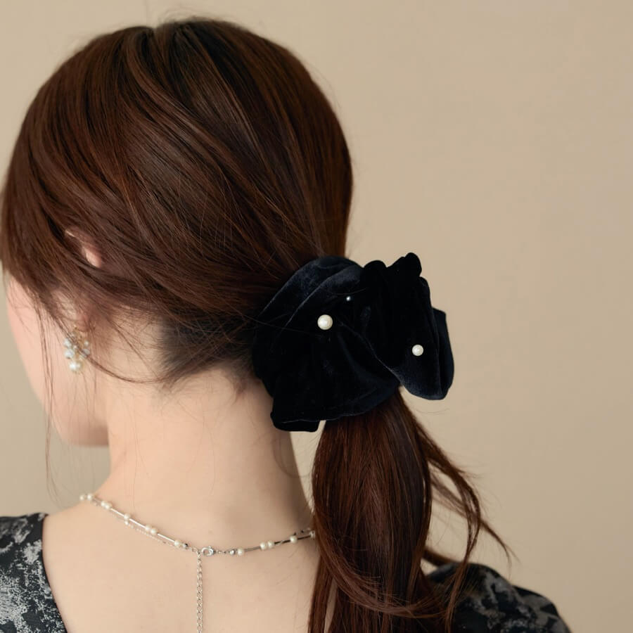 ブラックのパールベロアシュシュの商品画像2