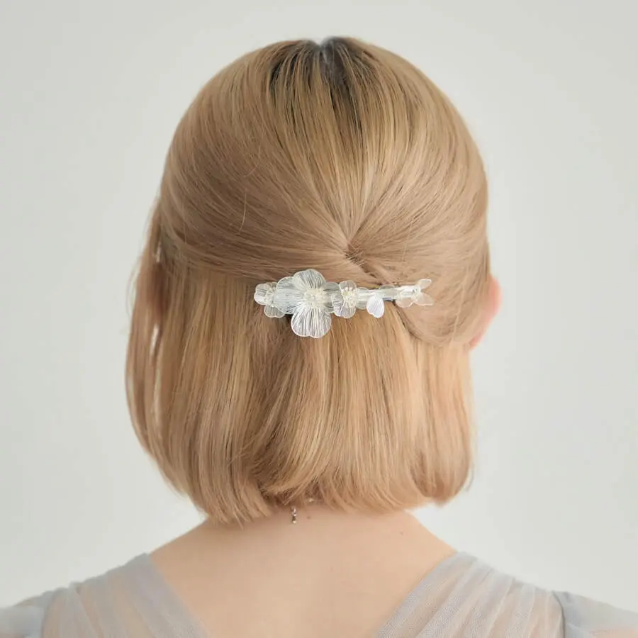 シルバーの透かしフラワーバレッタ | MUK | J-0061 | 結婚式パーティー