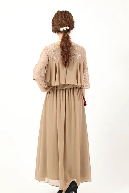 ベージュのレース袖ロングドレス | trattoria | L | 結婚式パーティー