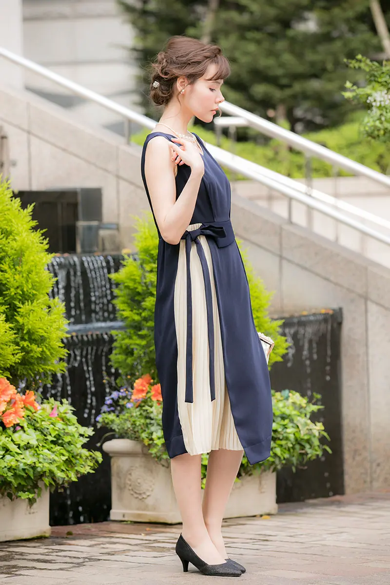 REISS★ティラーアシンメトリードレス タイルプリント XS～Lサイズあり】アシンメトリーフリルタイトドレス(DE2932