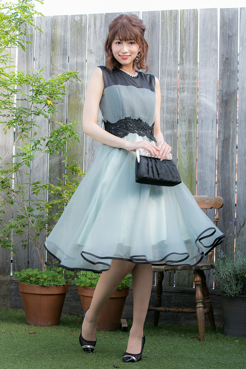 成人式 同窓会のドレスは通販 レンタル 選び方から人気のトレンドドレスまでご紹介 レンタルドレスのリリアージュ