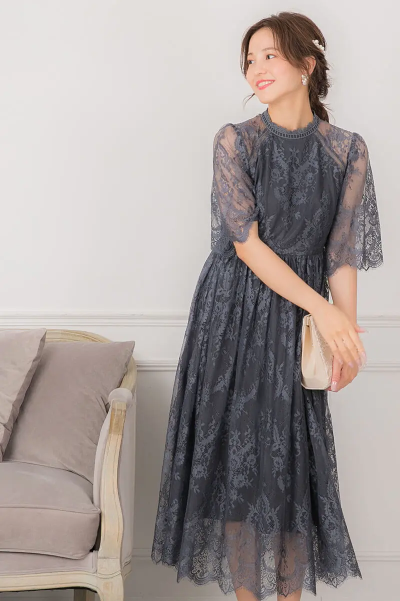 カーキ色と黒色のレースドレス ドレスプラス DRESS+ パーティードレス ワンピース レース