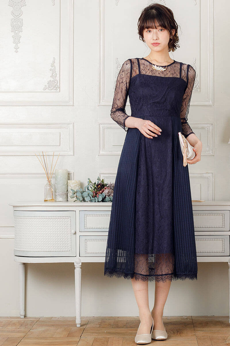 やっぱりネイビーは定番 おすすめのパーティードレスをレンタルドレス店がご紹介 結婚式パーティーのレンタルドレスはリリアージュ