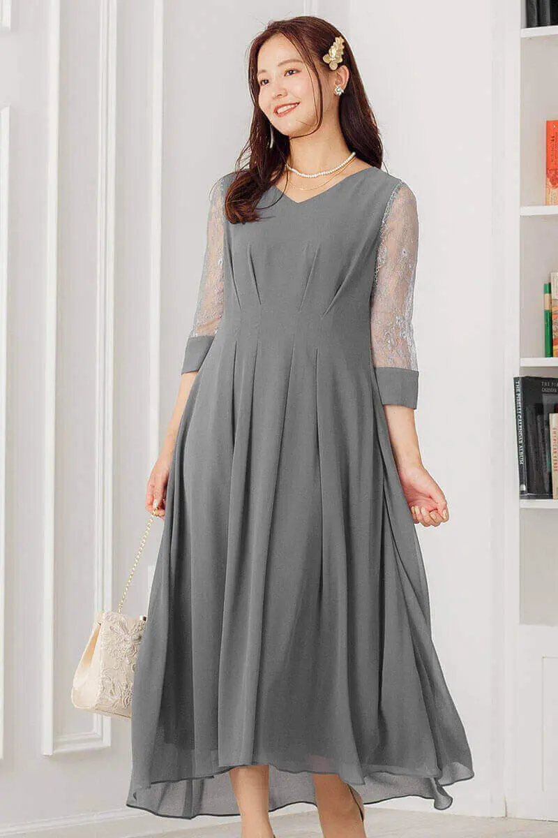 新品同様 レリアン系列 ネミカ ウエストドローコード付き ライトコート ベージュ 新品同様 レリアン系列 ネミカ ウエストドローコード付き ライト