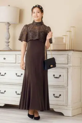 ブラウン　パーティードレス ドレスプラス DRESS+ レース七分袖×ダマスク柄ワンピースドレス