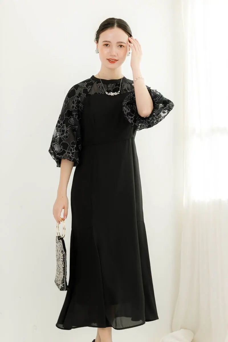 ブラックの花柄オパールドレス | metoi | M | 結婚式パーティーの
