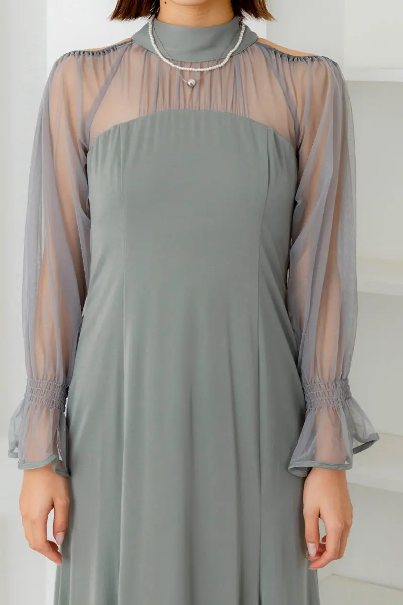 ゆ*こ様 上品TERANI シルバー オフショルダードレス TERANI シルバー オフショルダードレス