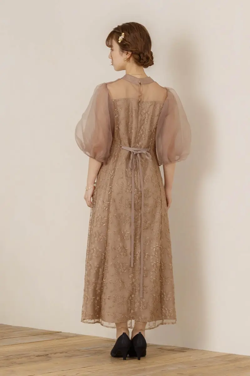 モカのオーガンジーパフスリーブドレス | metoi | L | 結婚式