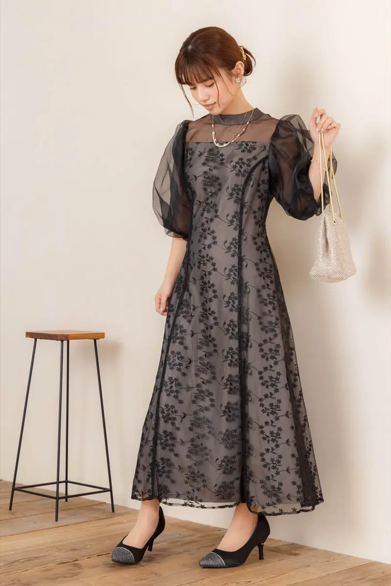 ブラックのオーガンジーパフスリーブドレス | metoi | L | 結婚