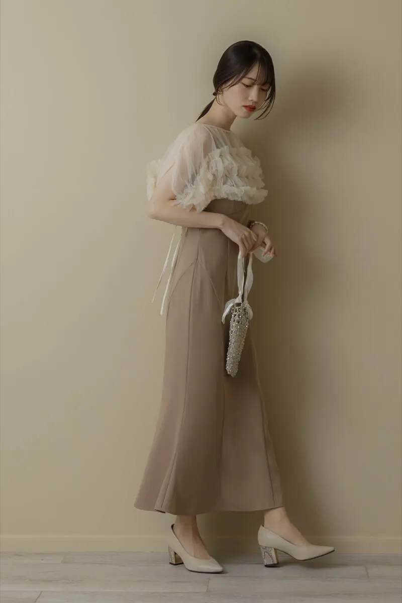値引中　andresd 新作　ベージュ チュール フリル ドレス　結婚式 ベージュのチュールトップスセットドレス | ANDRESD | S | 結婚
