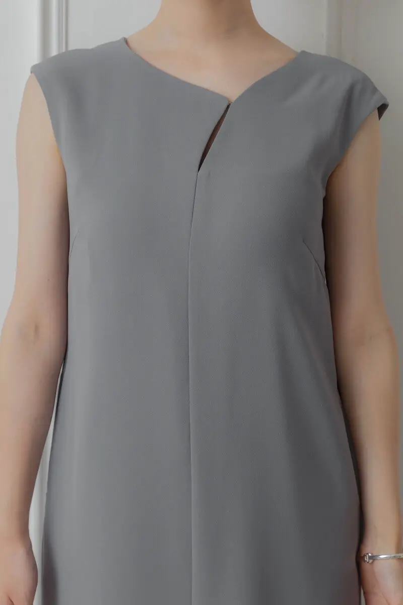 ブルーのグロッシーラッフル付きドレス | ANDRESD | L | 結婚式