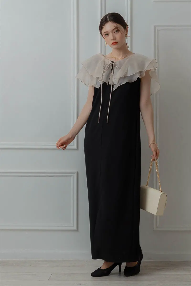 ベージュブラックのグロッシーラッフル付きドレス | ANDRESD | L