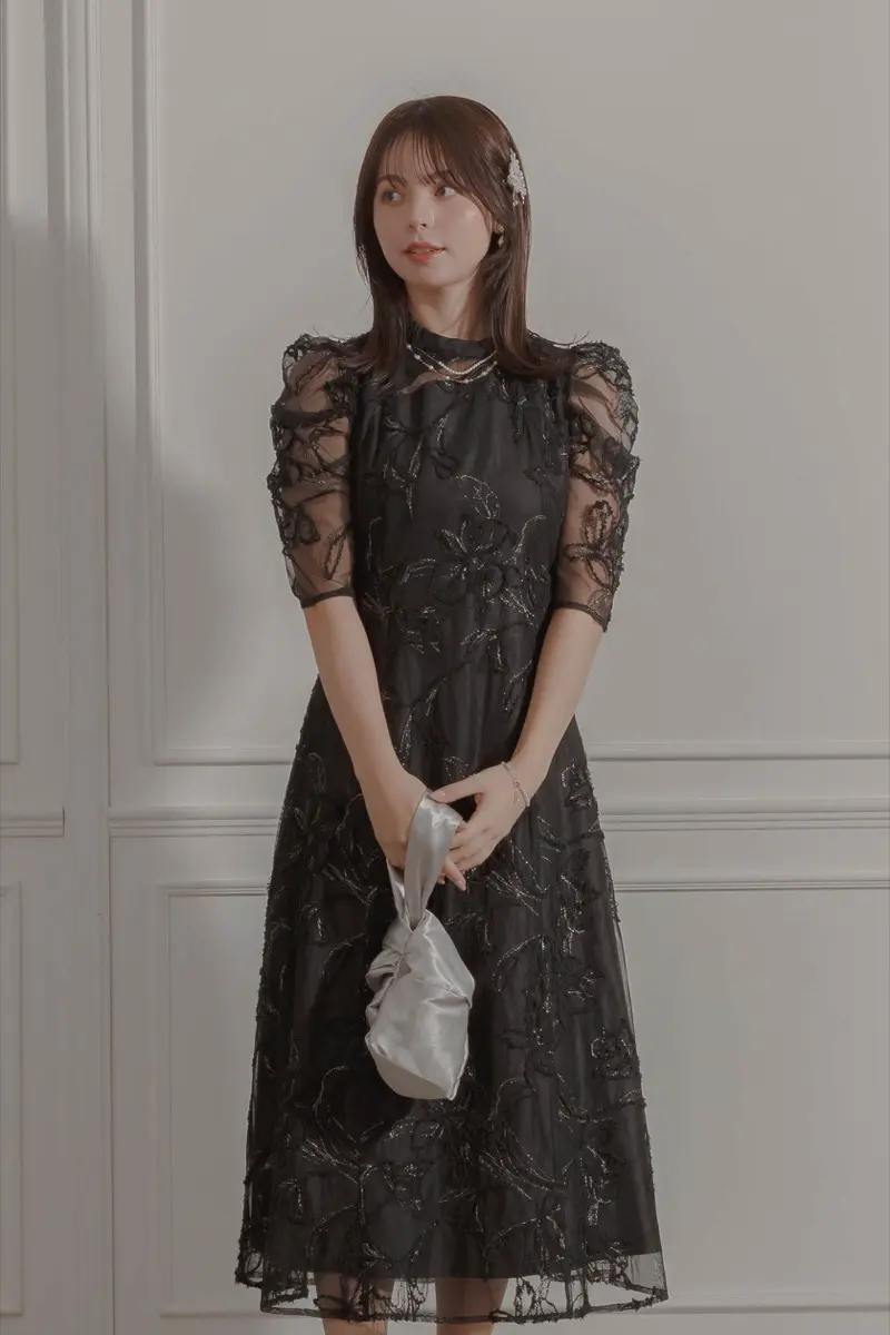 ブラックのフェザーフラワーカッティングドレス | metoi | L | 結婚式