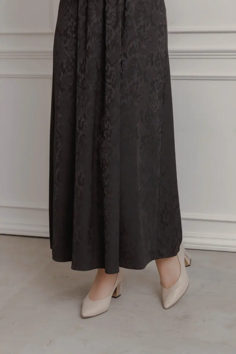 ブラックのイレギュラーデコルテドレス | LE' RURE | M | 結婚式