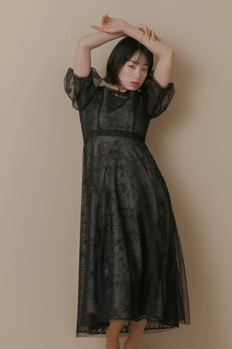 ブラックのチュールスパンコールレースドレス | metoi | L | 結婚式