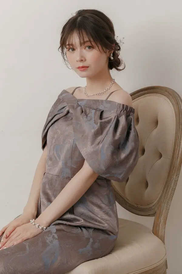 オフショルダーのドレスレンタル｜結婚式パーティーのドレスレンタルは