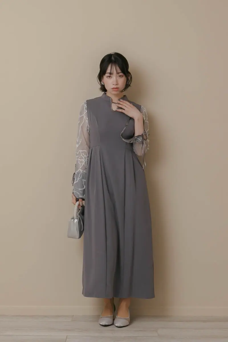 グレーのフェザーフラワーコクーンドレス | Dorry doll | M | 結婚式