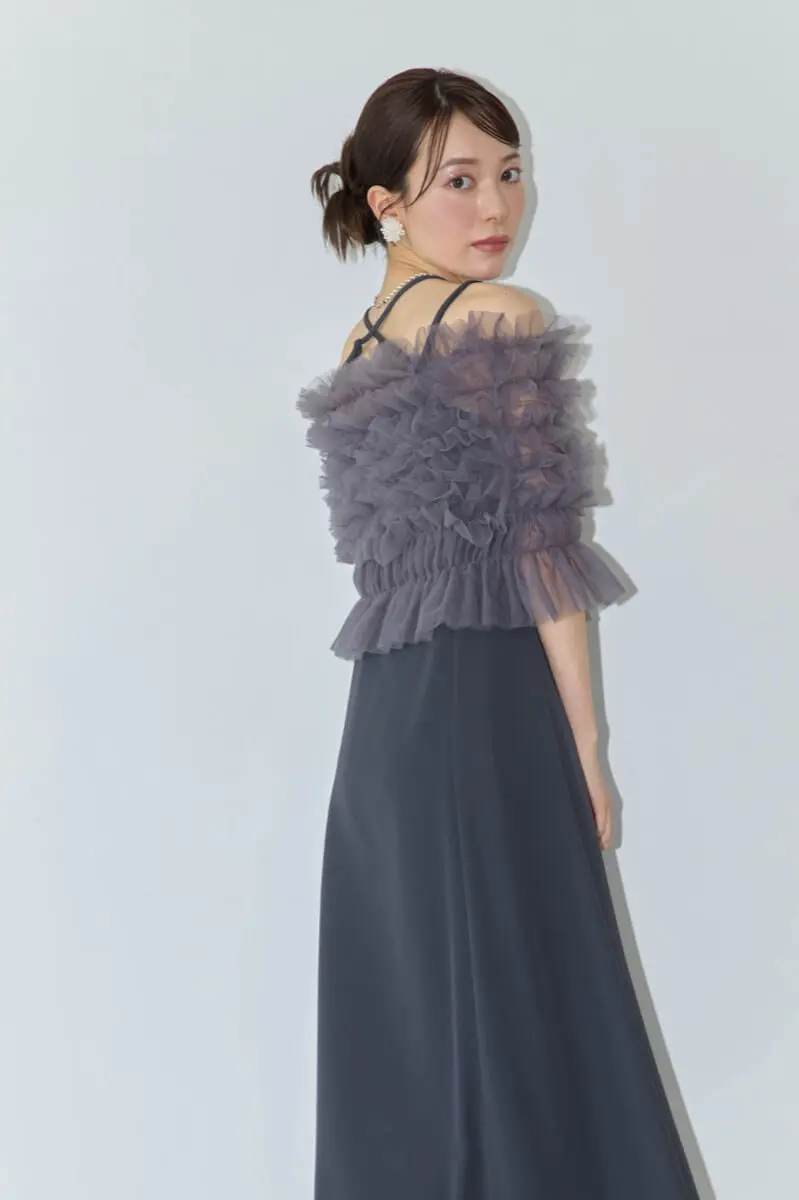 ダークグレーのシャーリングチュールトップス付きドレス | metoi | L