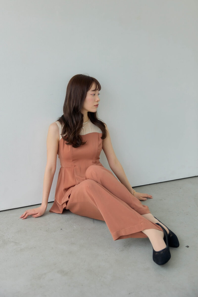 オレンジのペプラムパンツドレスの商品画像10