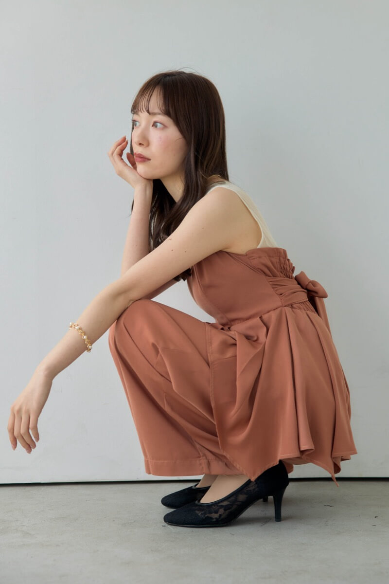 オレンジのペプラムパンツドレスの商品画像12