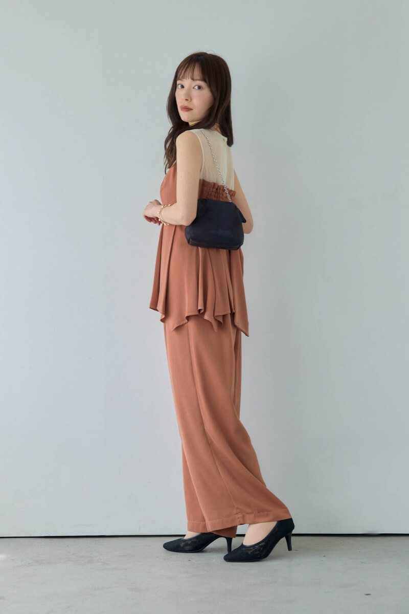 オレンジのペプラムパンツドレスの商品画像13