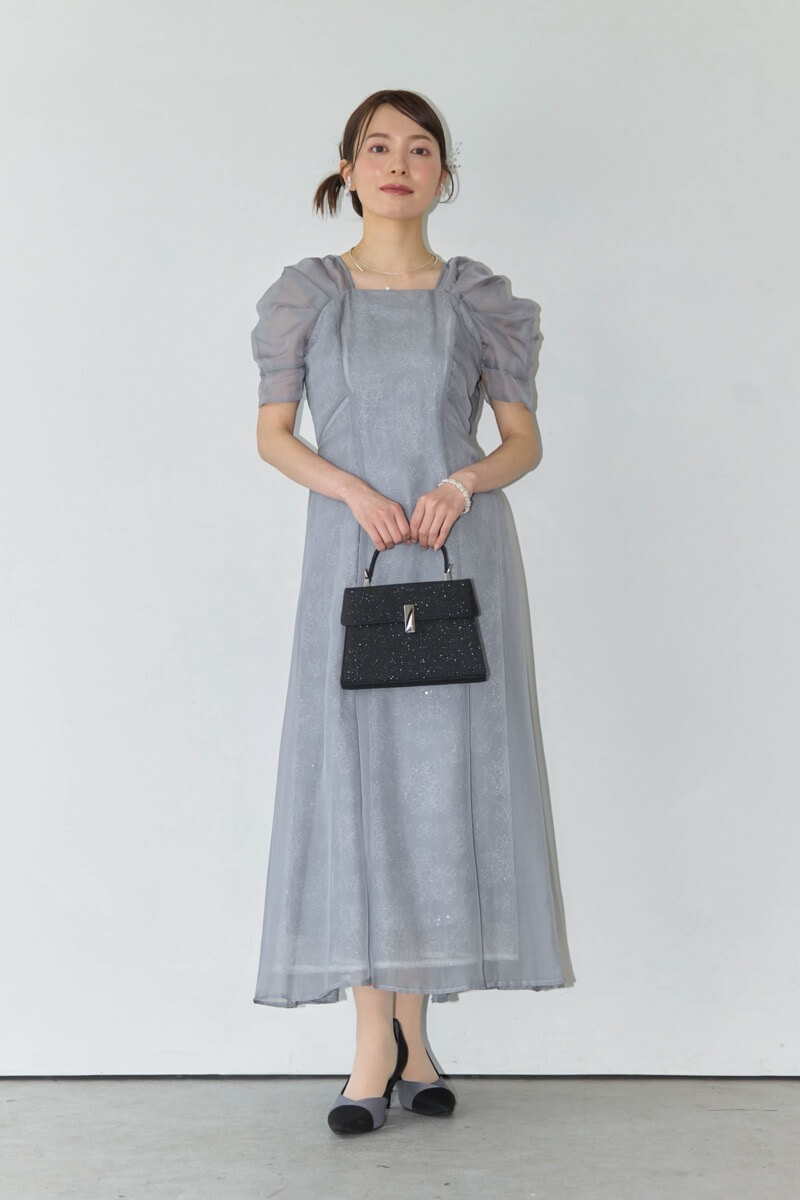 グレーのオーガンジースパンコールドレスの商品画像8