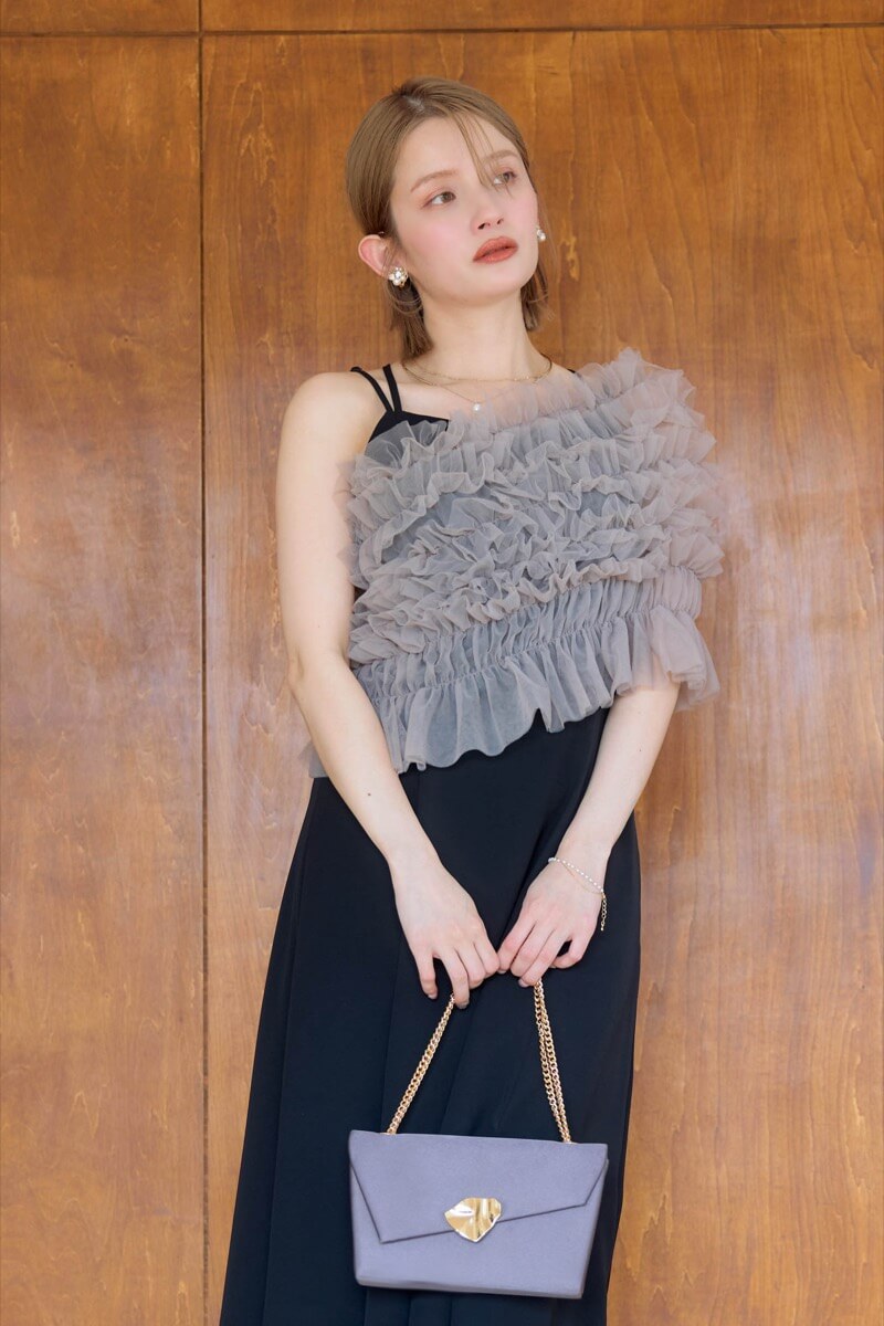 グレージュ×ブラックのシャーリングチュールトップス付きドレスの商品画像10