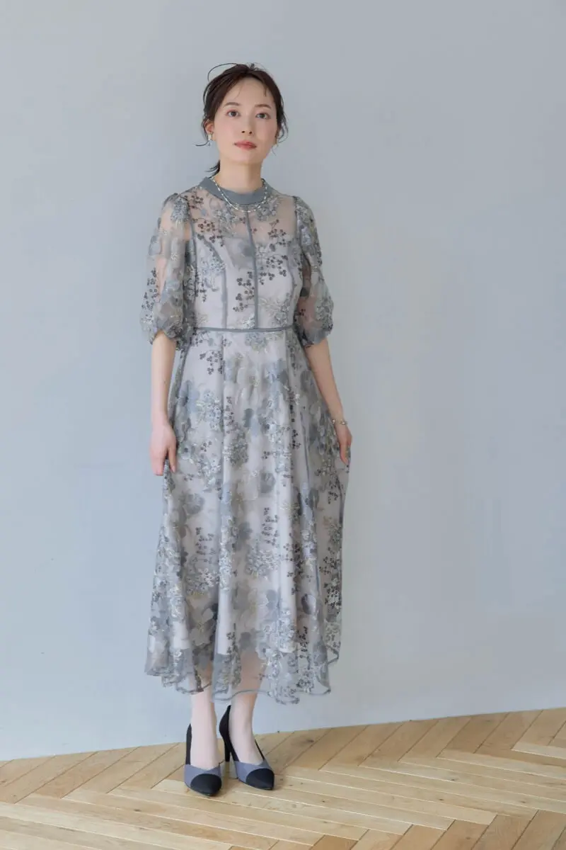 ブルーのフラワーエンブロイダリードレス | Dorry doll | M | 結婚式