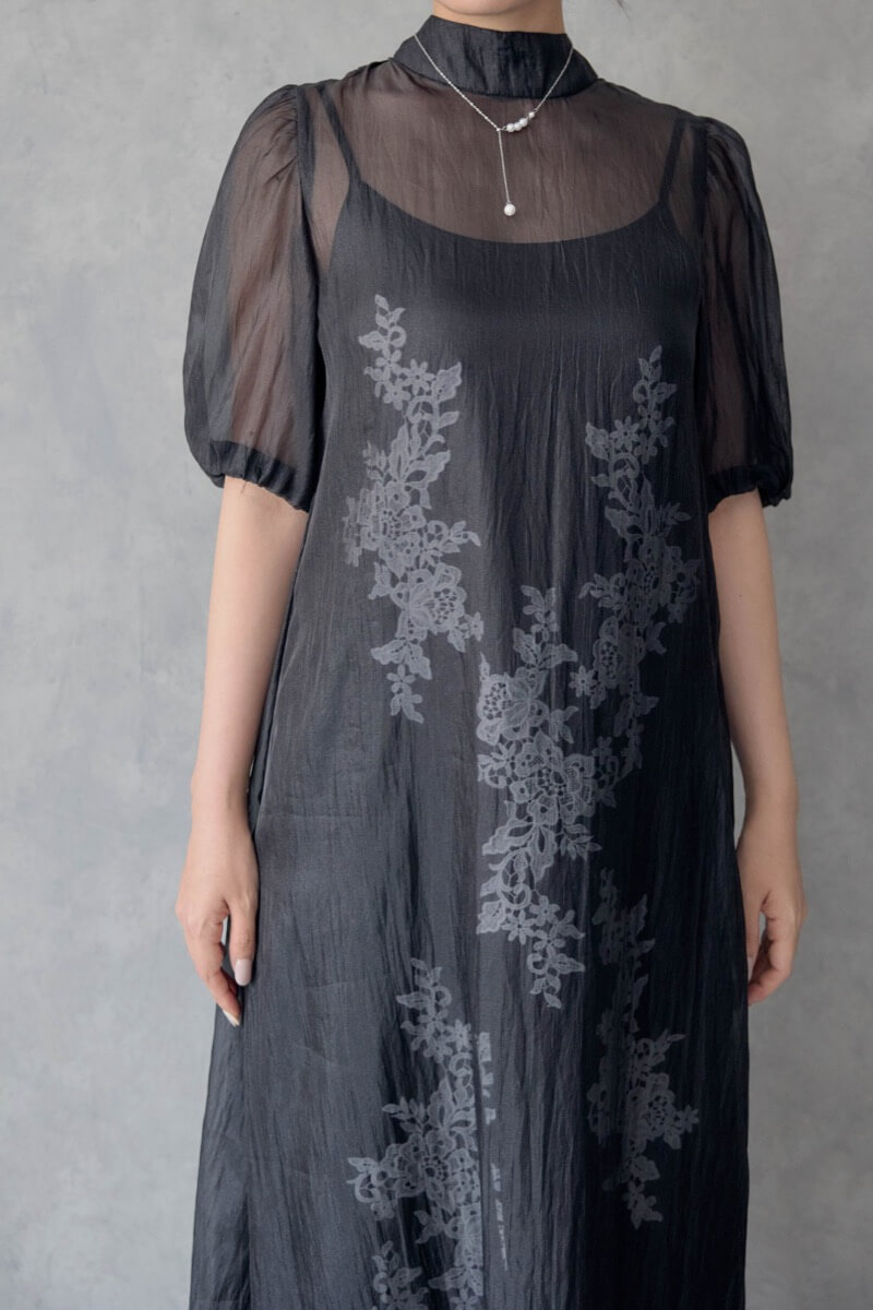 ブラックのバックリボンシアーオーガンジードレスの商品画像5