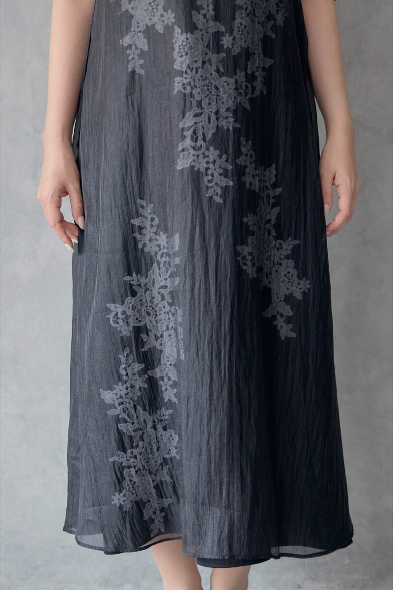 ブラックのバックリボンシアーオーガンジードレスの商品画像7