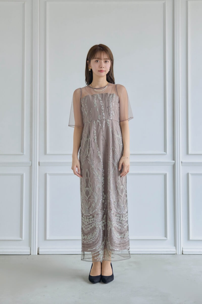 ブラウンのマルチケープ付きIラインドレスの商品画像8