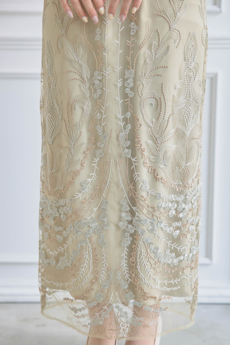 イエローのマルチケープ付きIラインドレスの商品画像6