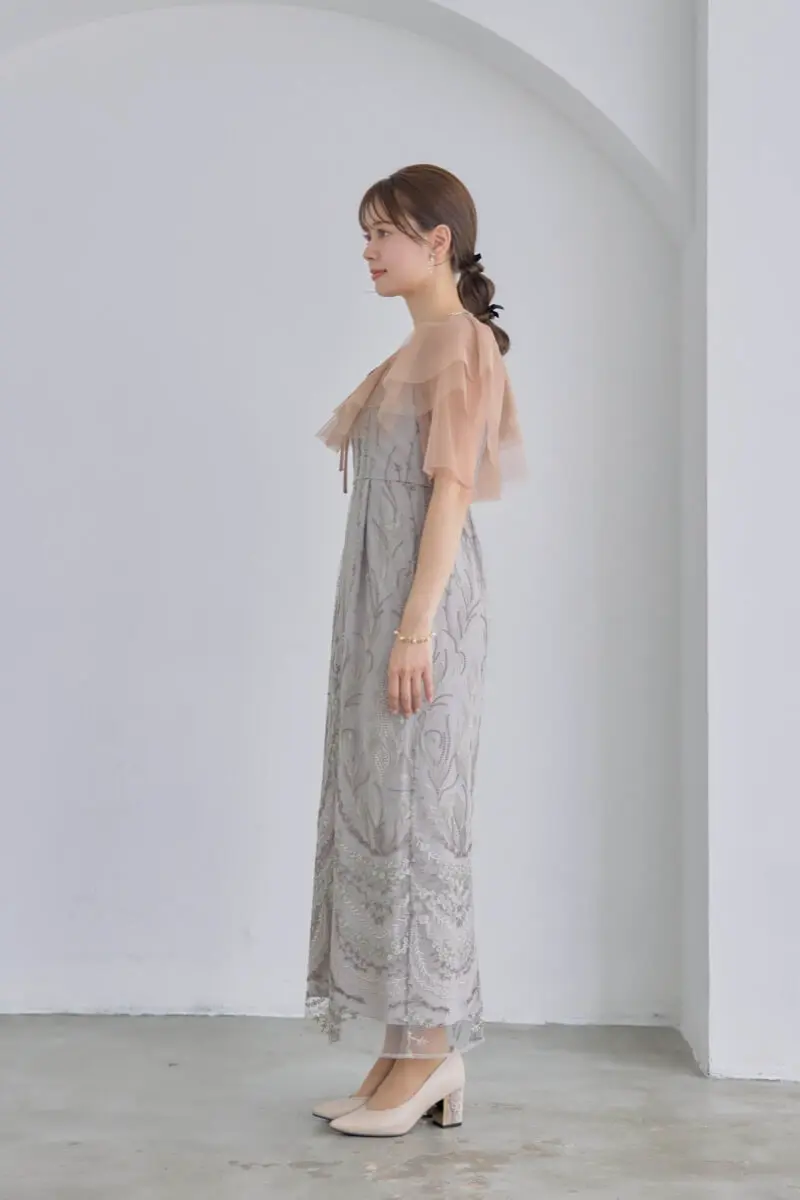 ベージュのマルチケープ付きIラインドレス | Dorry doll | M | 結婚式