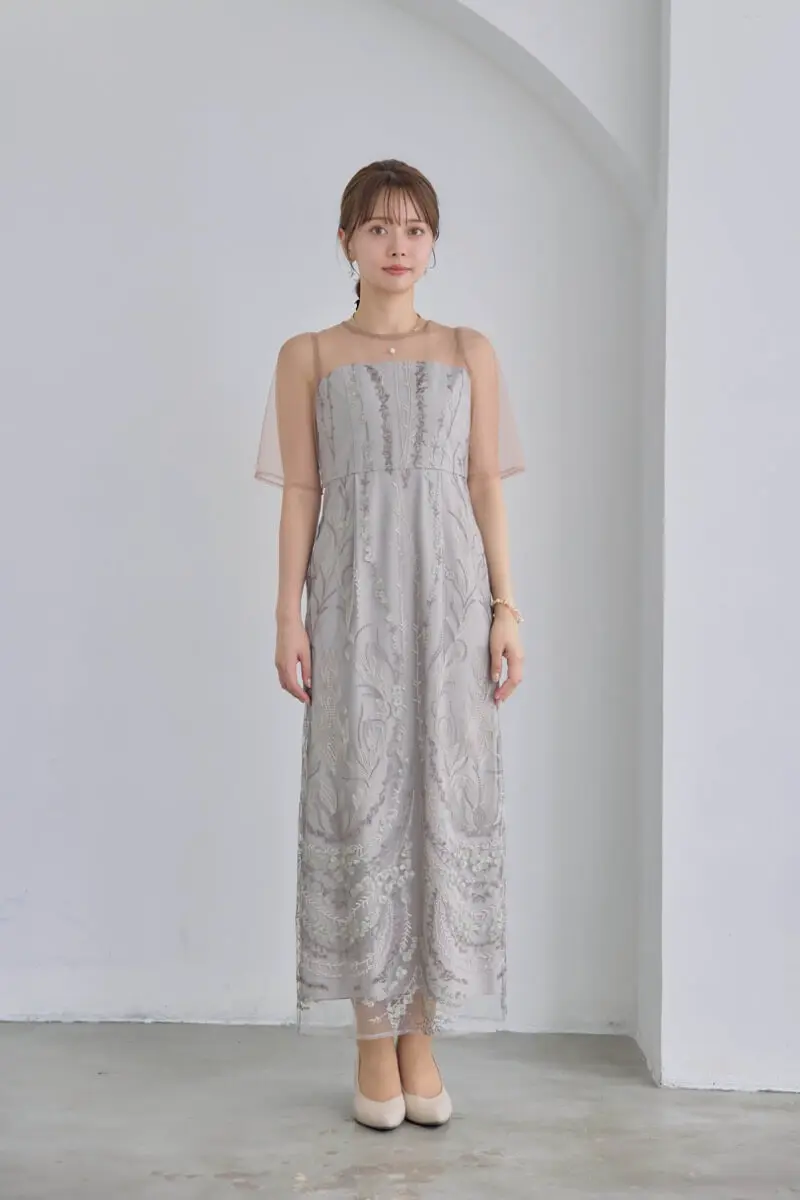 ベージュのマルチケープ付きIラインドレス | Dorry doll | M | 結婚式