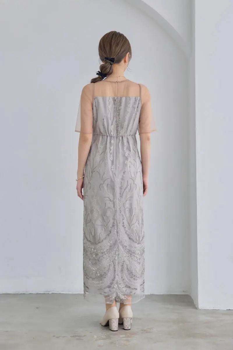 ベージュのマルチケープ付きIラインドレス | Dorry doll | M | 結婚式