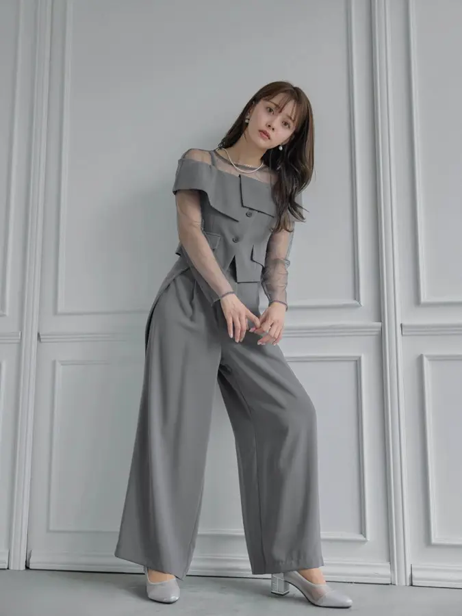 ★新品タグ付き★ LE’RURE　パンツドレス　結婚式　パーティー　ブラック　M ☆新品☆ LE'RURE パンツドレス結婚式パーティーM